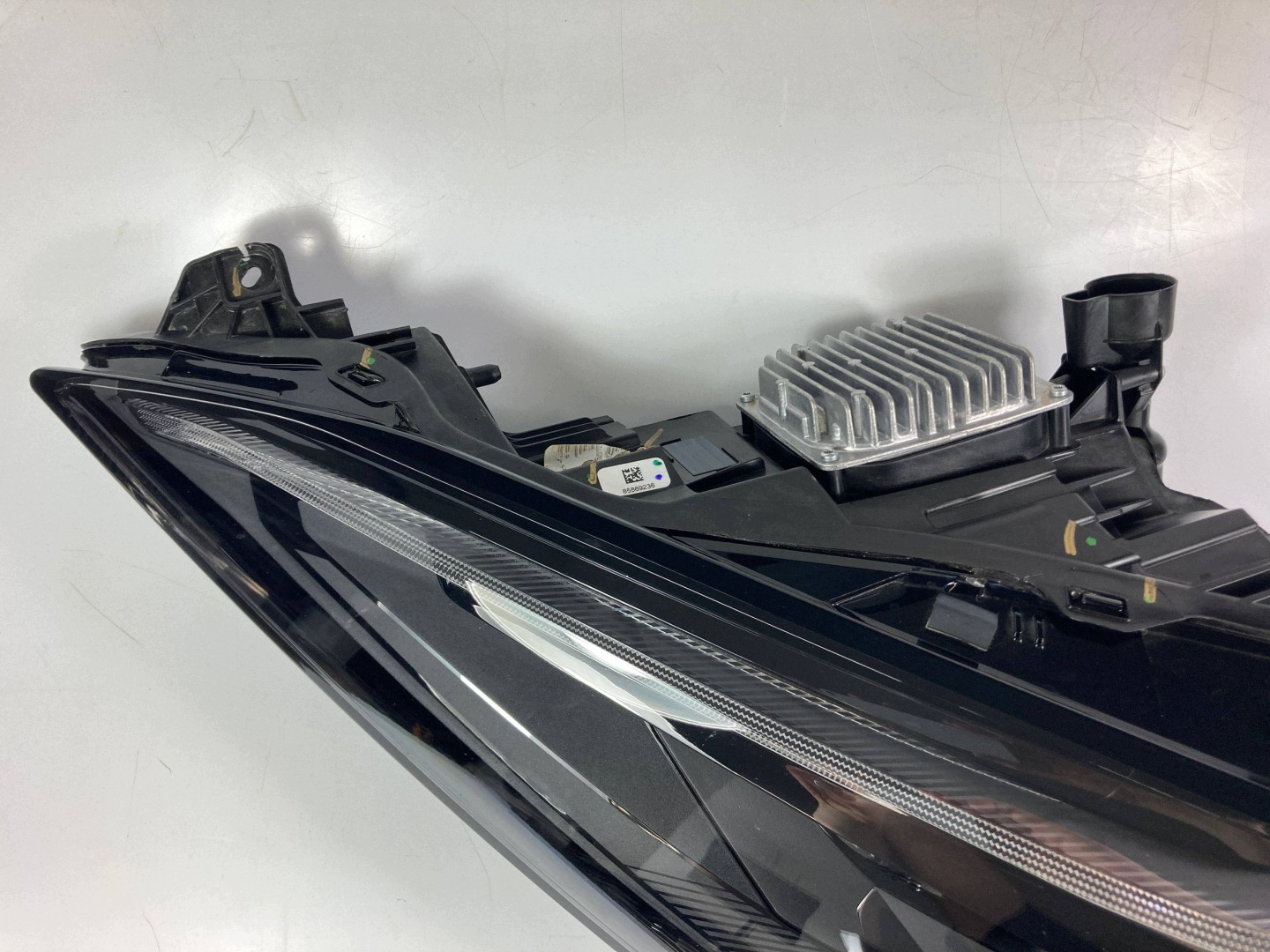 Chevrolet Corvette C8 reflektor light front left FULL LED 2020-26 OEM