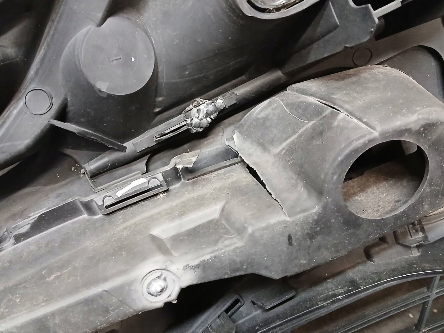 bumper front PEUGEOT 308 T9 II 2 14-17