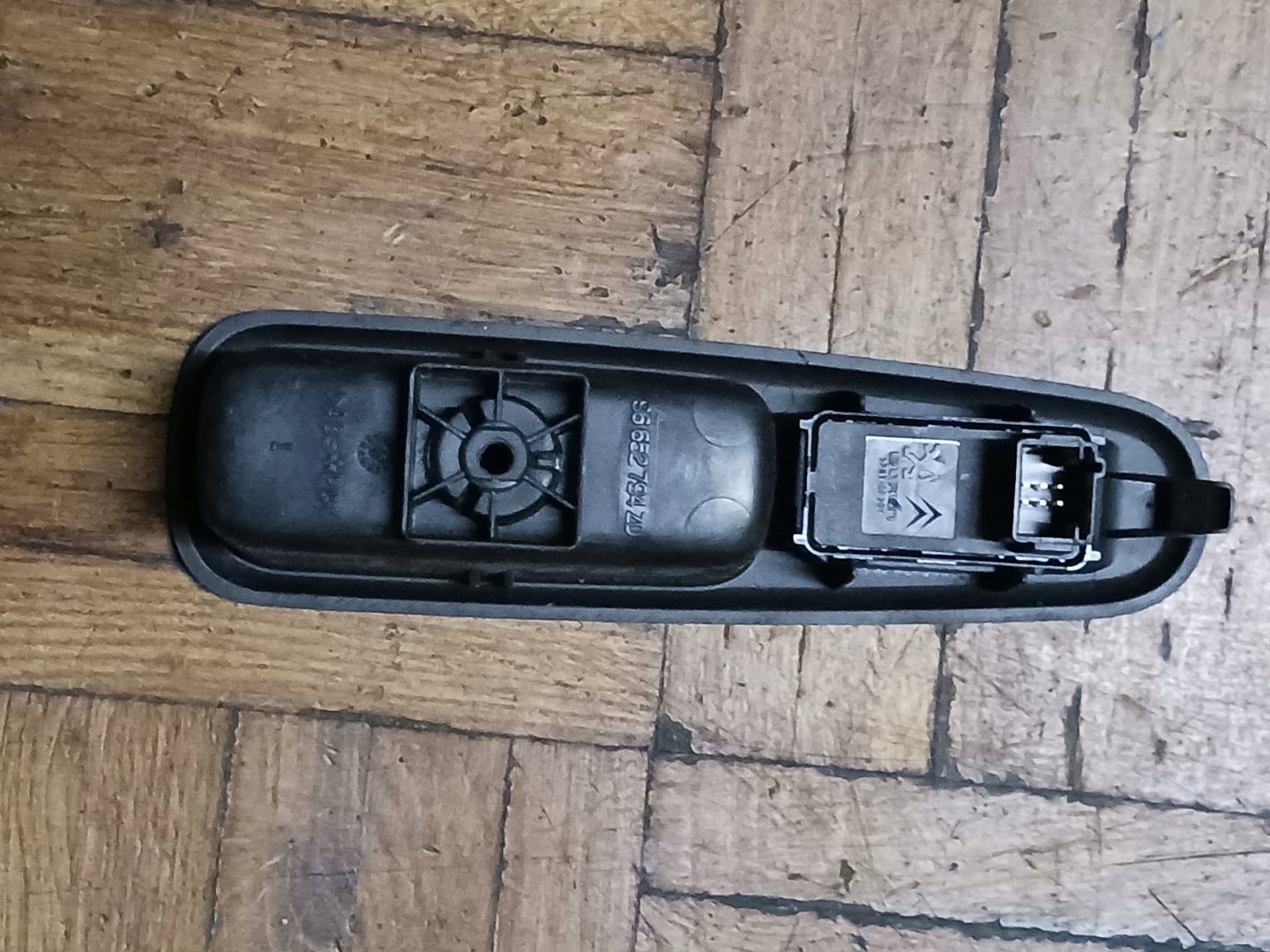 switch panel windows rear part 3008 5008 96652794ZD