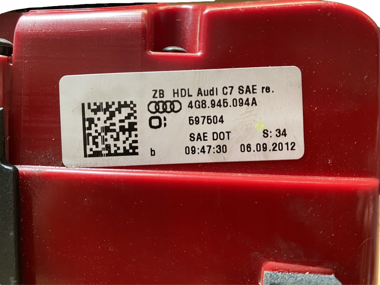 AUDI A7 4G light right rear part 4G8945094A USA