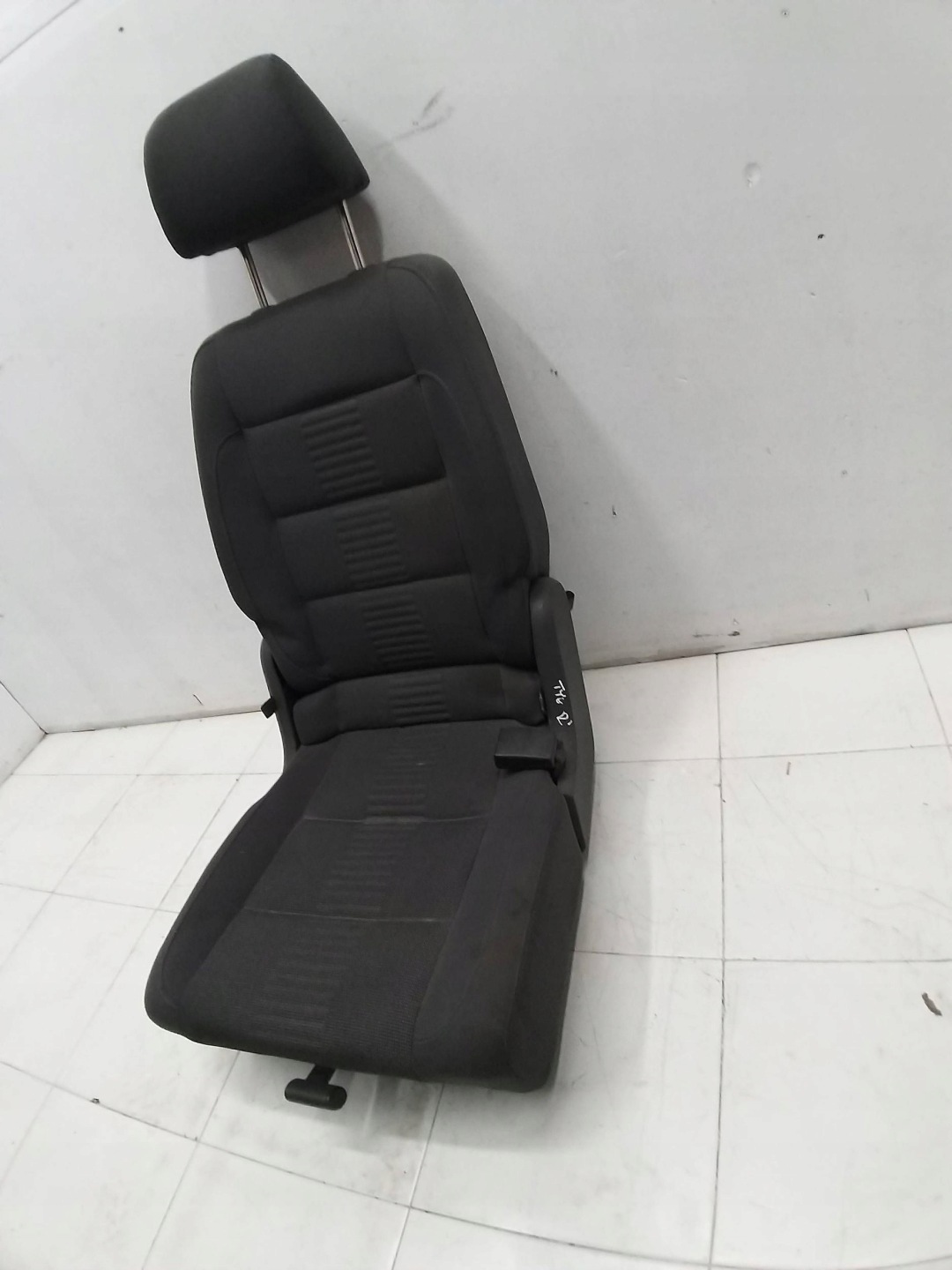 VW TOURAN Sitz rechts heck hinten 03-10R