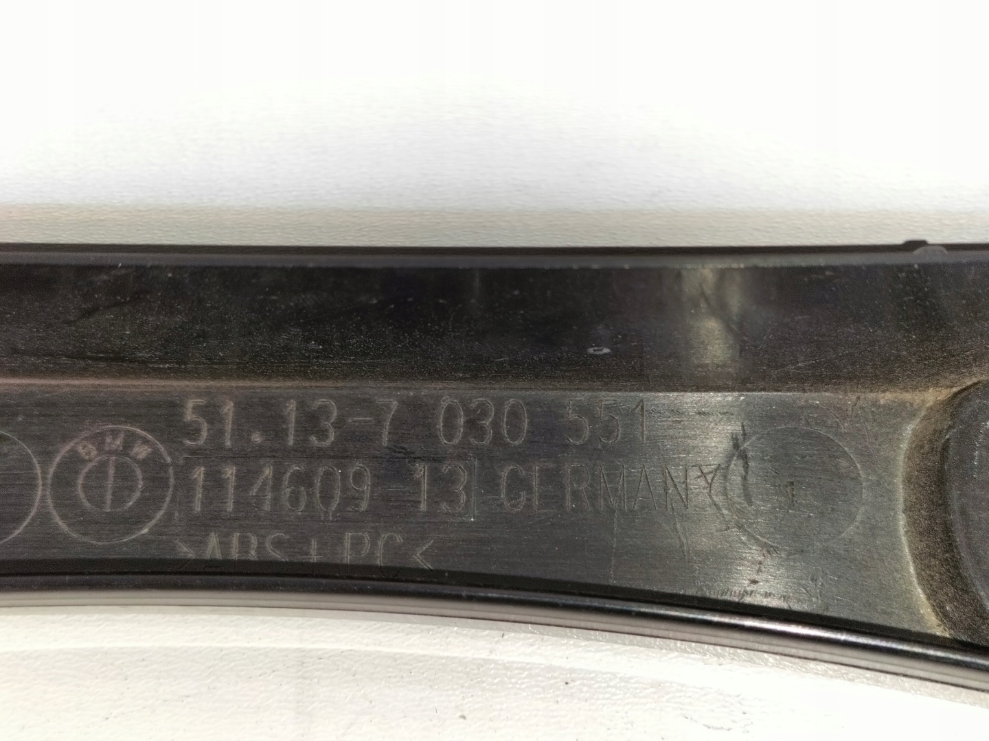 moulding below lampe reflektor front left BMW 3 E46 LIFT 01