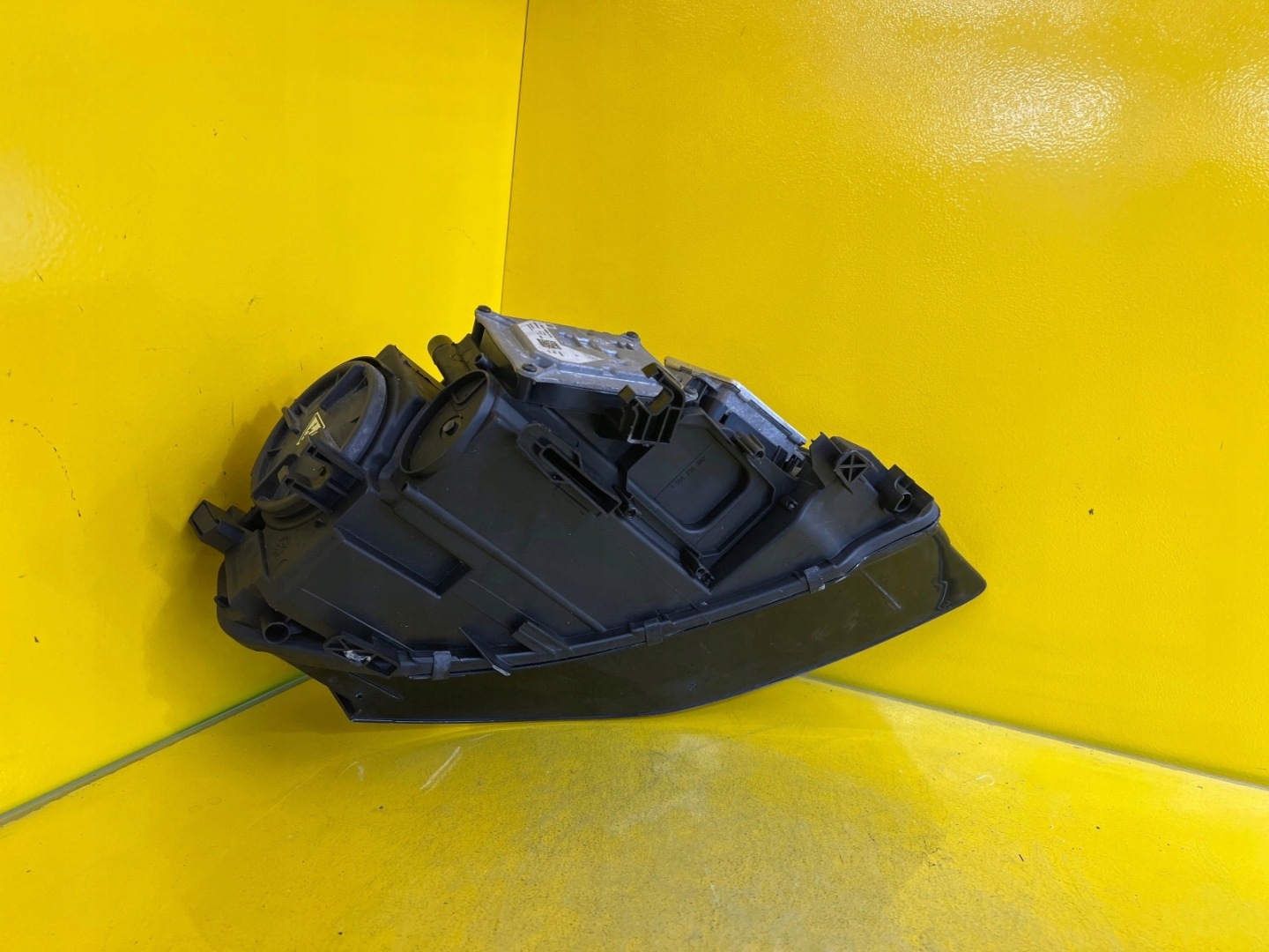 light left AUDI A4 B8 8K0 08-12 BI-XENON non-setting 8K0941003C
