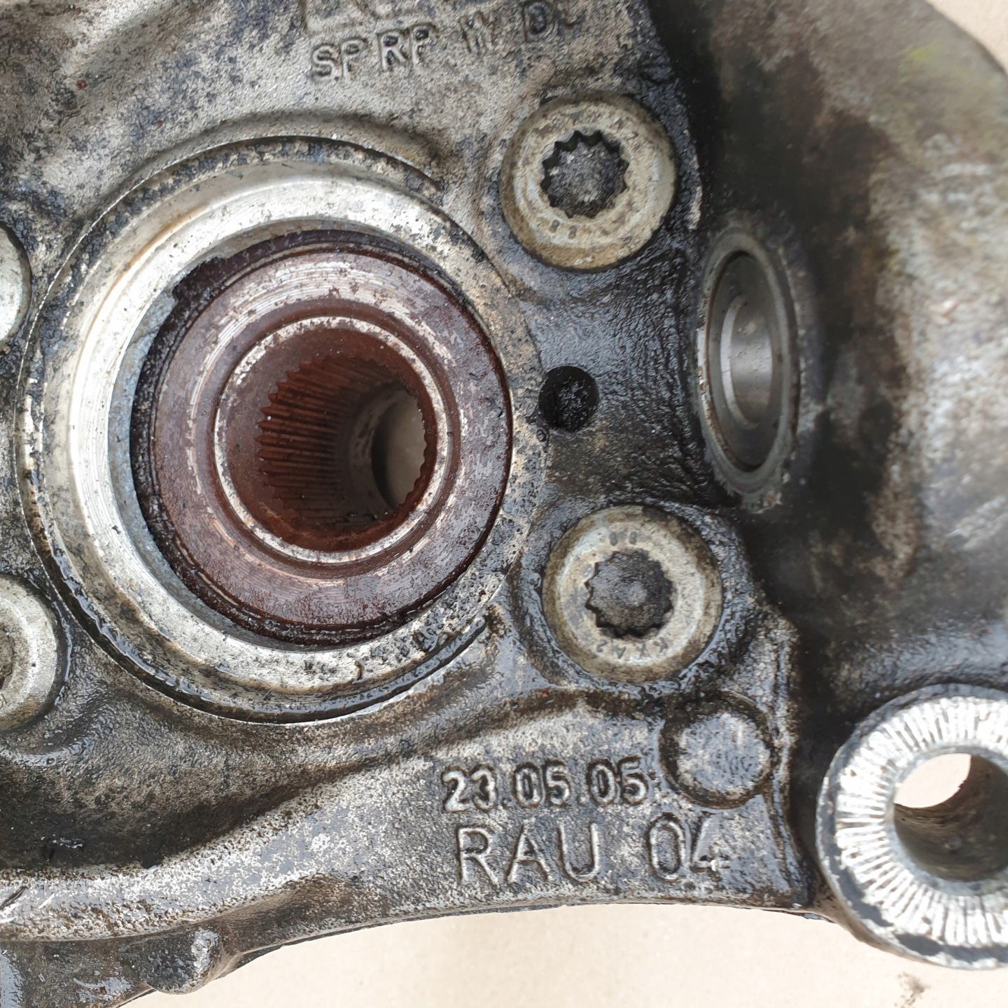 otoč čepu pravý předek VW PASSAT B6 3C OE