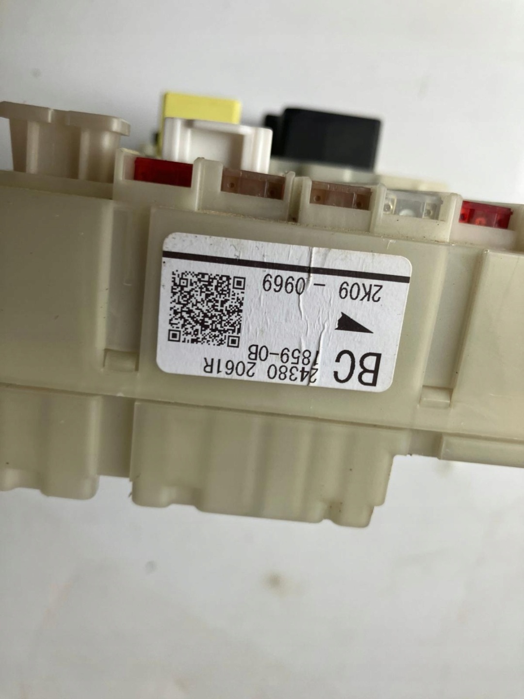 Module fusibles RENAULT MEGANE V E-TECH 243802061R