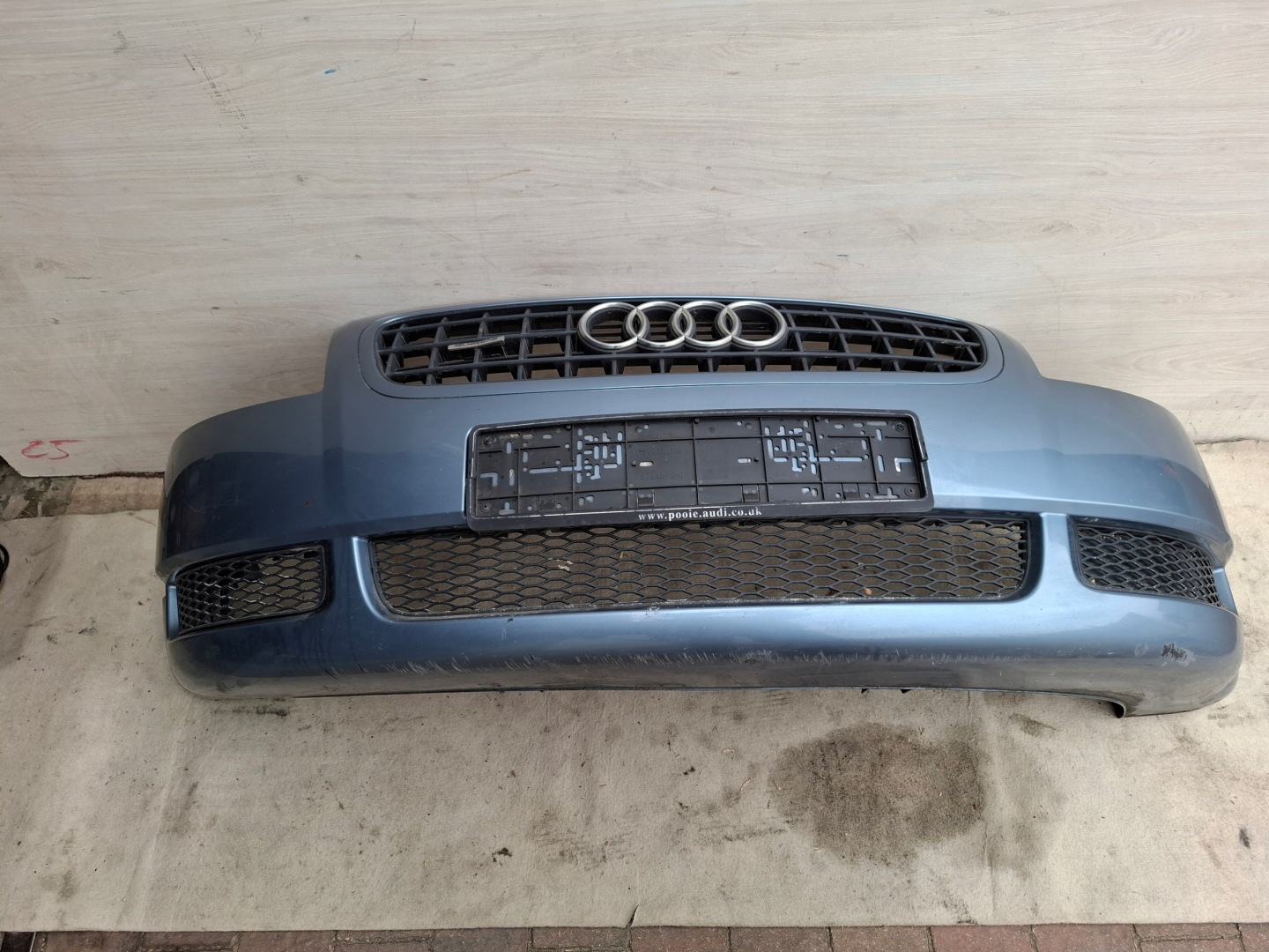 AUDI TT 8N bumper front 8N0807111 original LZ7K