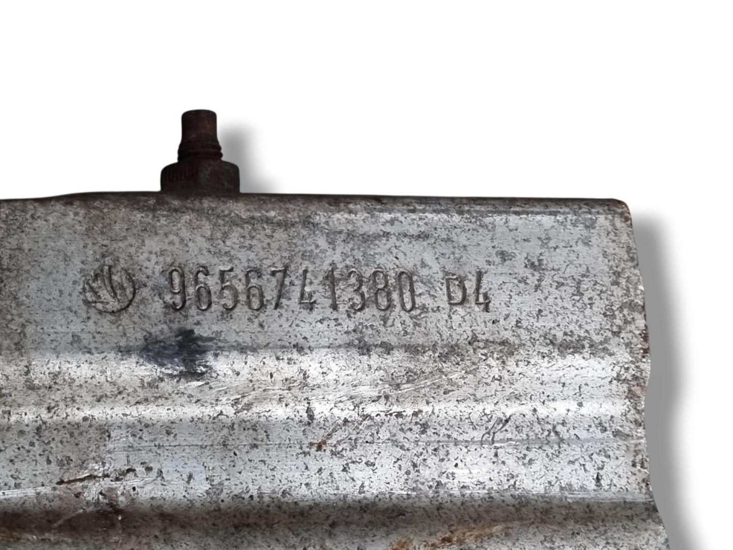 sider pillar of a bumper front Peugeot 308 2009 9656741380