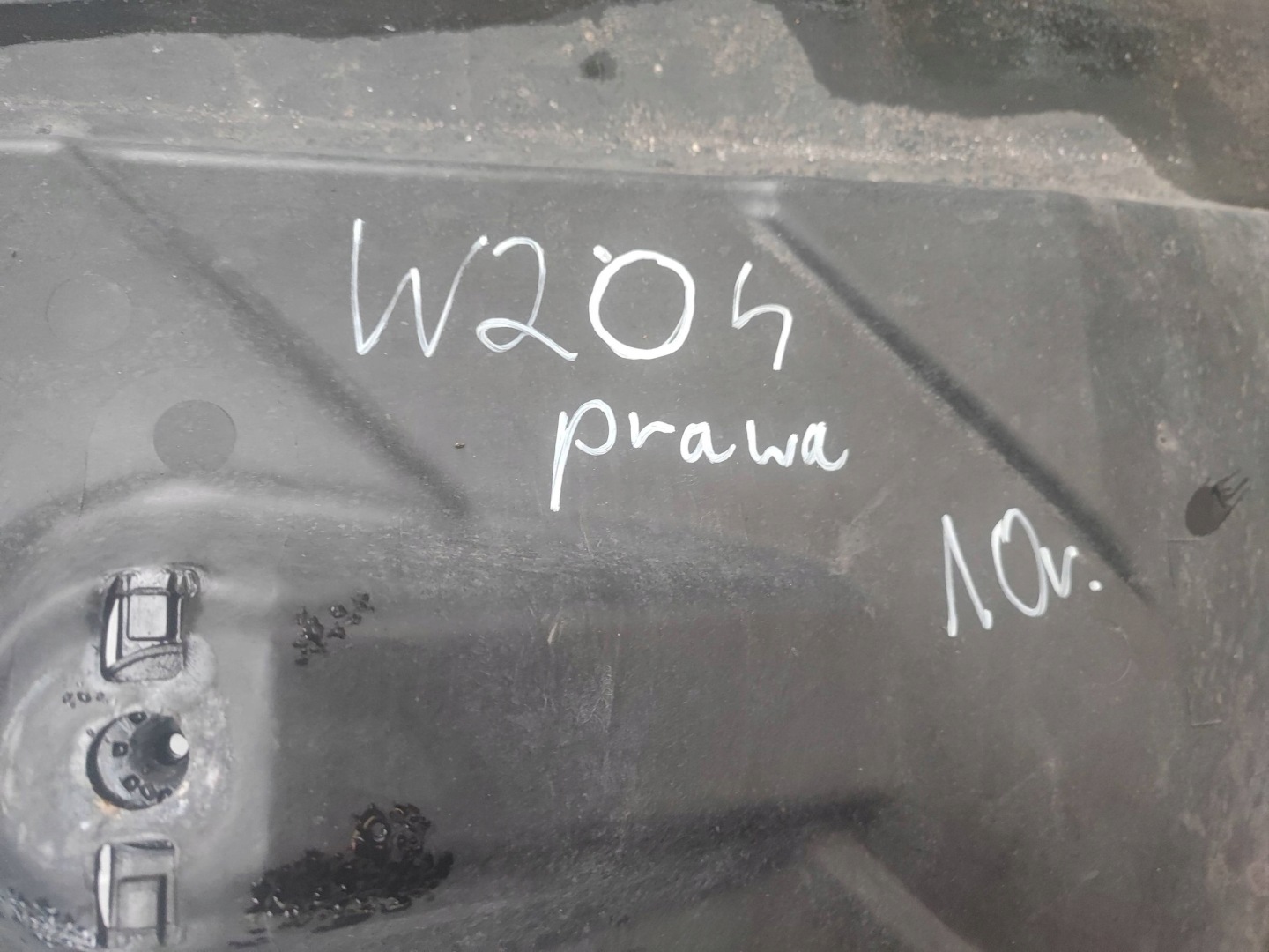 cover chassis right MERCEDES W204 A2046101408