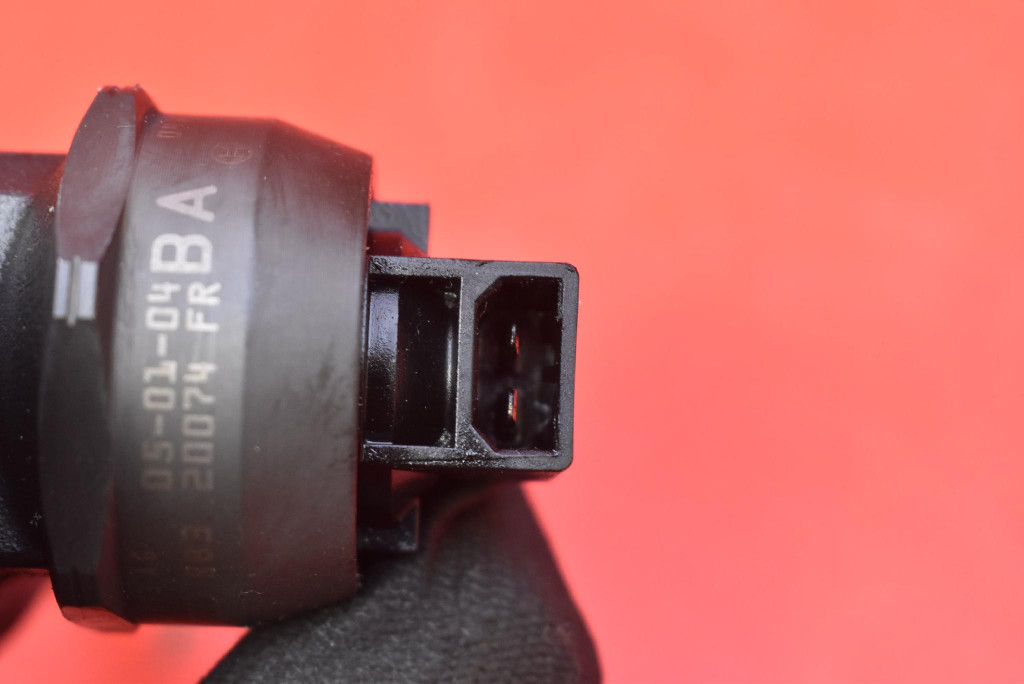 Einspritzdüse Einspritzdüse 038130073AG 0414720215 VW GOLF 5 V PLUS 1.9 TDI 105 KM