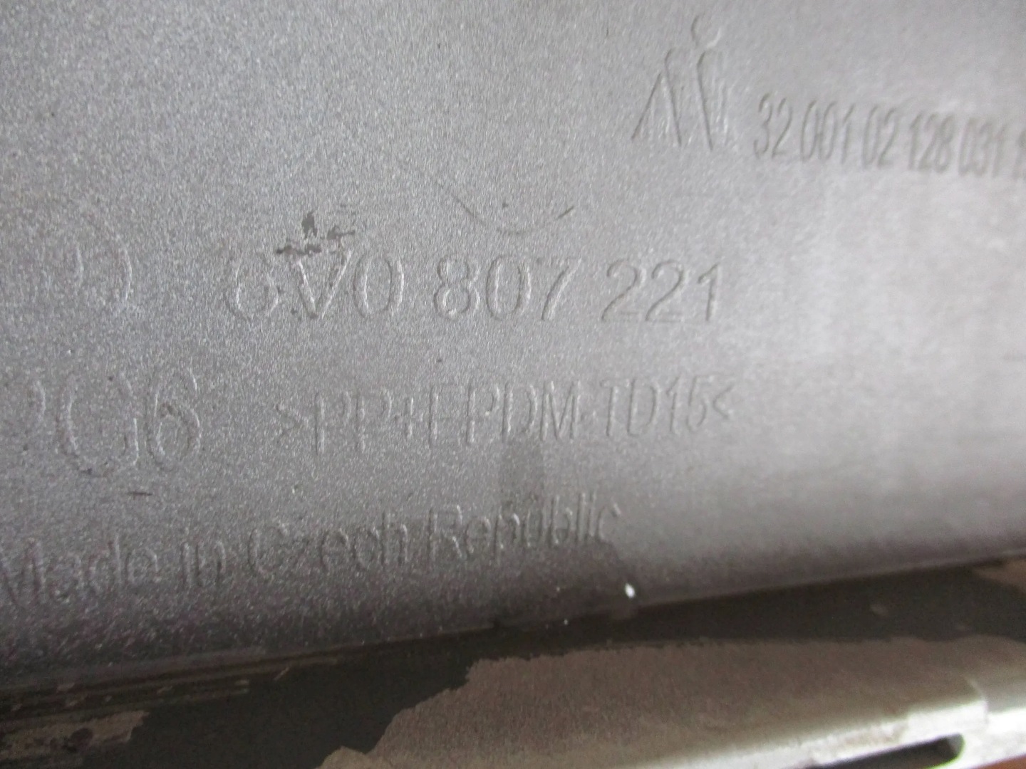 bumper front front SKODA FABIA III 14