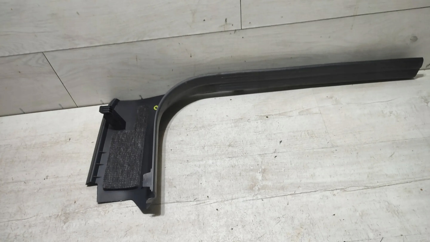 Mercedes-Benz A-classa W176 17r. 1.5cdi front side right moulding threshold