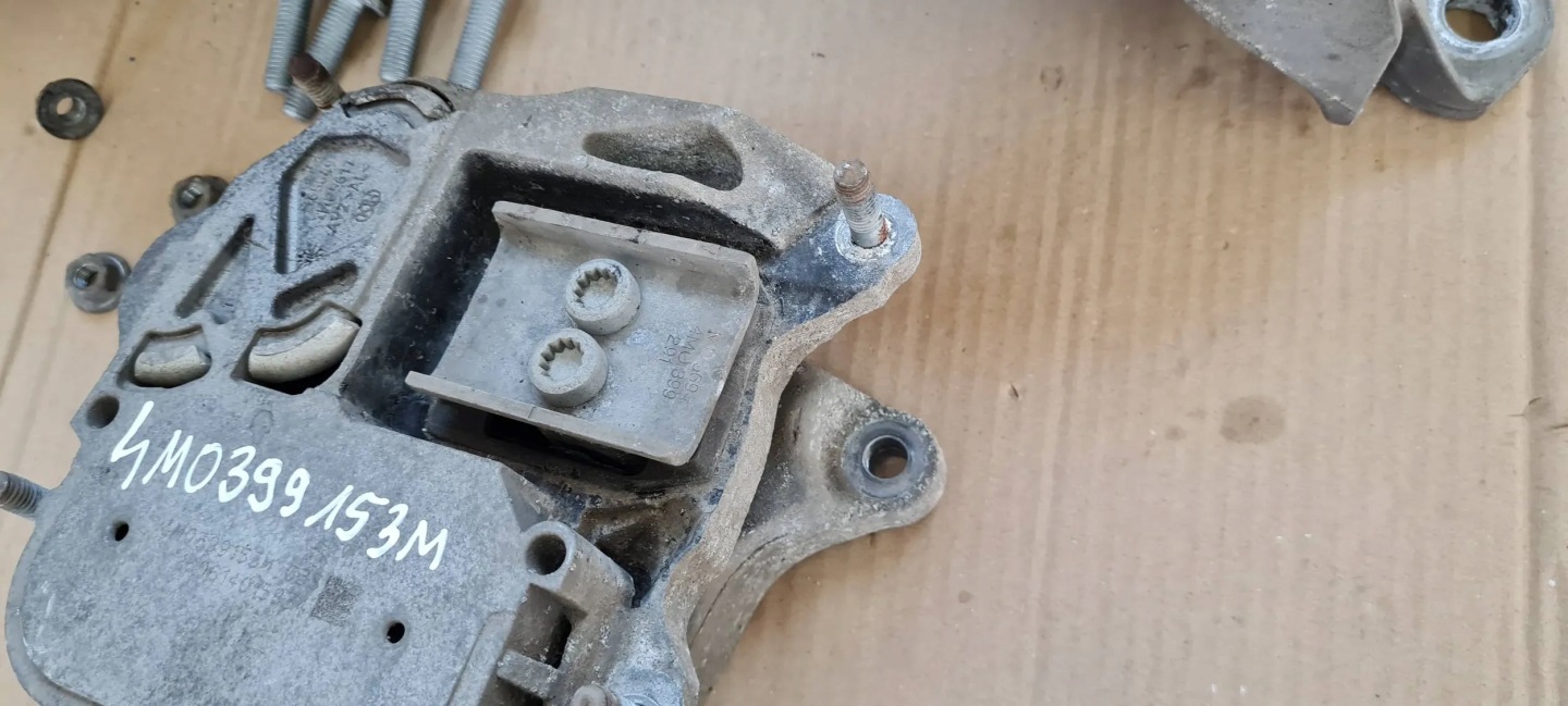 Q7 4M II Halter Halter Getriebe getriebe 3.0 TDI 4M0399263E