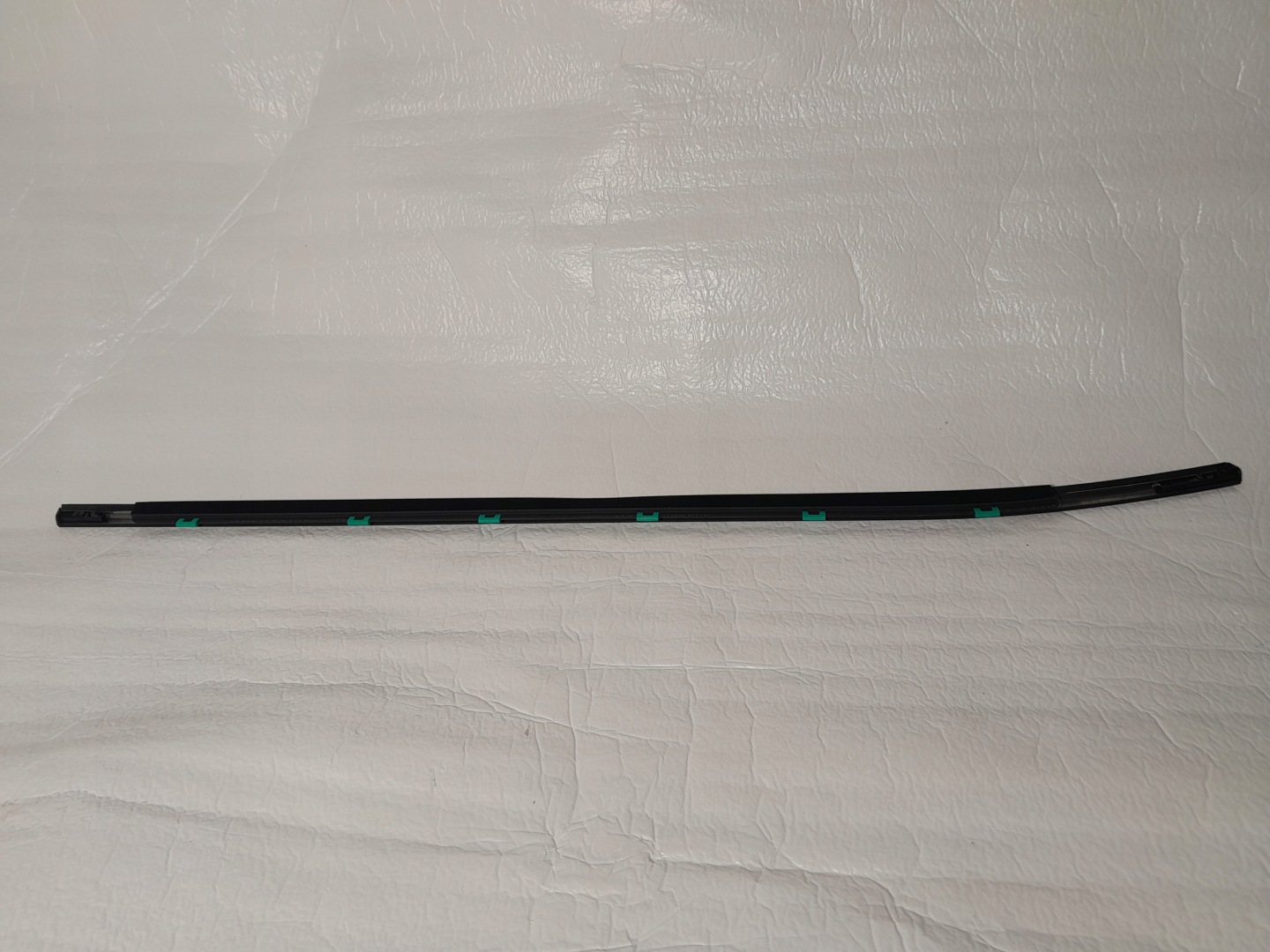 HYUNDAI I30 moulding dust left front 82210 A5010