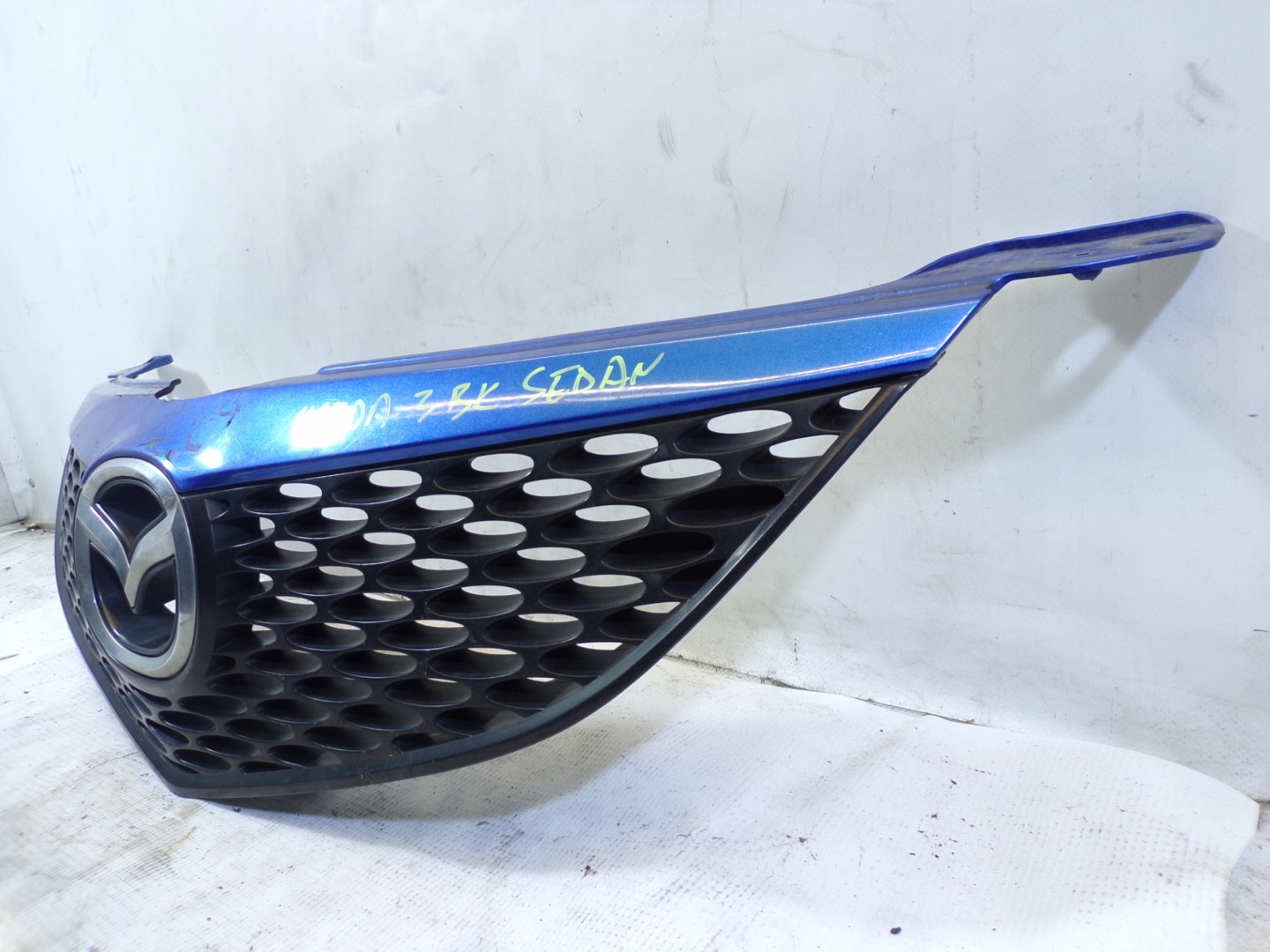 grill grille radiator MAZDA 3 BK sedan