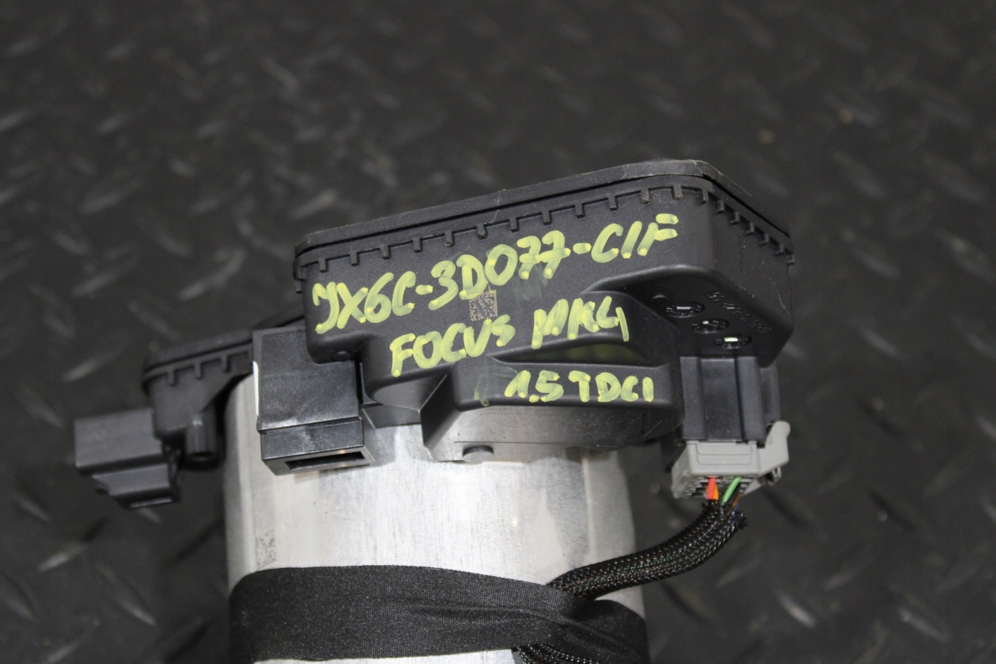 steering wheel rod control FORD FOCUS MK4 ST-LINE JX6C-3D077-C1F
