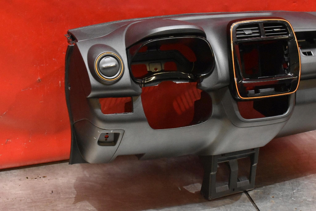 dashboard instrument panel console cockpit airbag EU DACIA SPRING 21