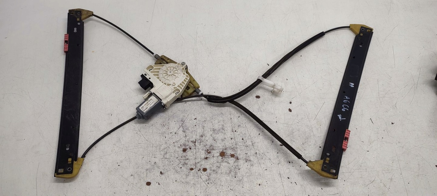 mécanisme essuie glaces droite avant mécanisme Audi A6 C6
