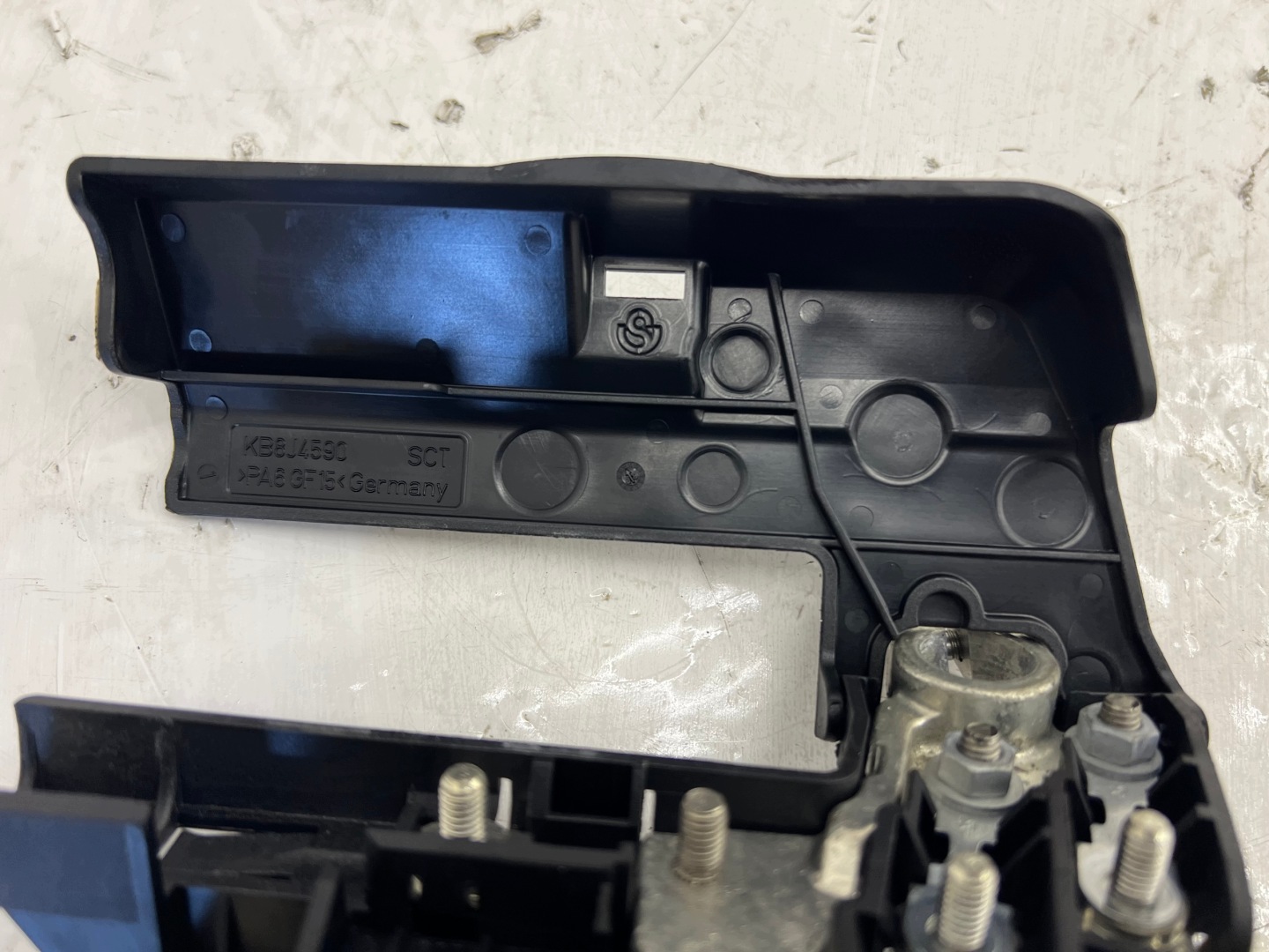 pyrotechnic clamp 4F0915459 AUDI A6 C6
