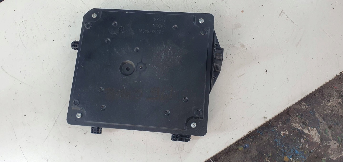 Renault Megane III 3 BCM 1.6 DCI 284b18225r computer moduly control unit