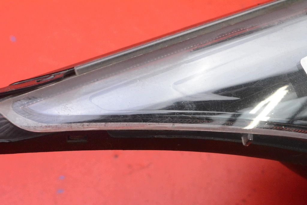 REFLEKTOR right light front EU CHEVROLET CRUZE 1 and J300 09-12