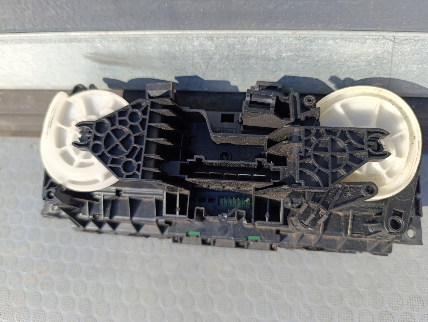 VW T5 2.5 TDI COMANDI CLIMA Controllo BOCCHETTE 7H0820045F9B9