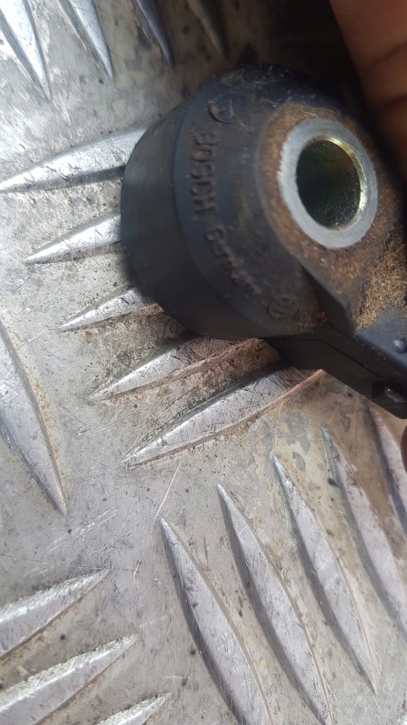 MERCEDES W211 3.2 Sensor STUKOWY 0031538628