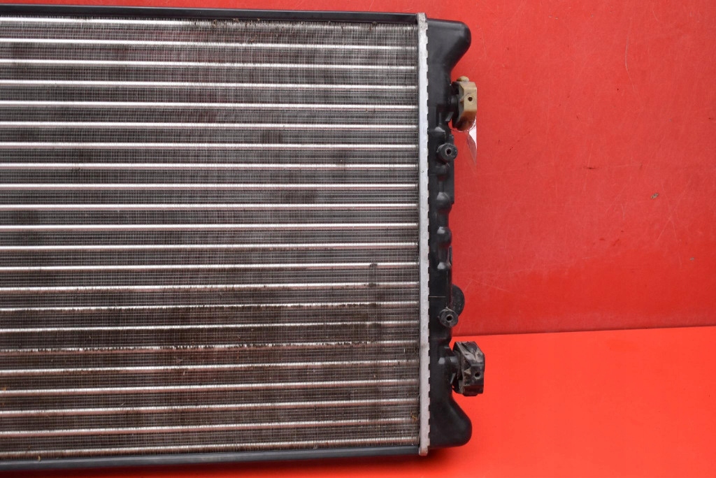 water cooler D7S002TT VW POLO 4 IV 9N 1.4 16V 75 KM