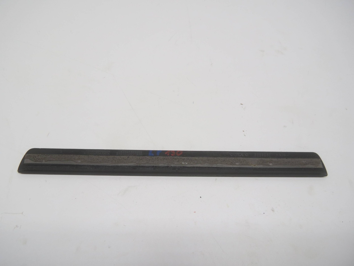 cap moulding threshold left front VOLVO V60 and S60 II 8659960 (2013-2018)R.