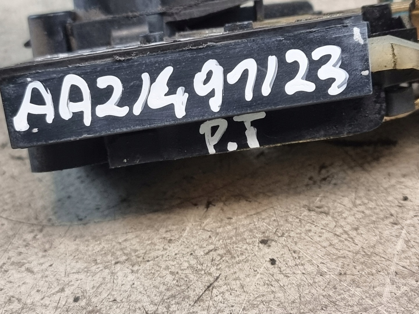 lock door right rear part DAEWOO KALOS 03r