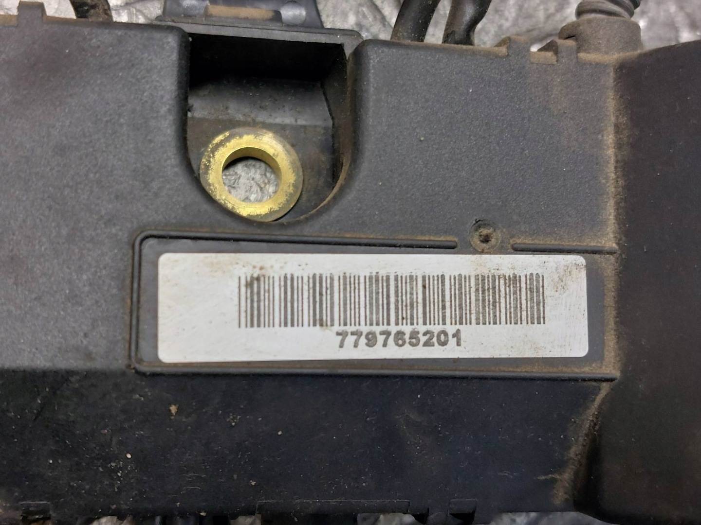 bundle OKABLOWANIE of the engine BMW E90 318d 2.0 D 779682801 779765201