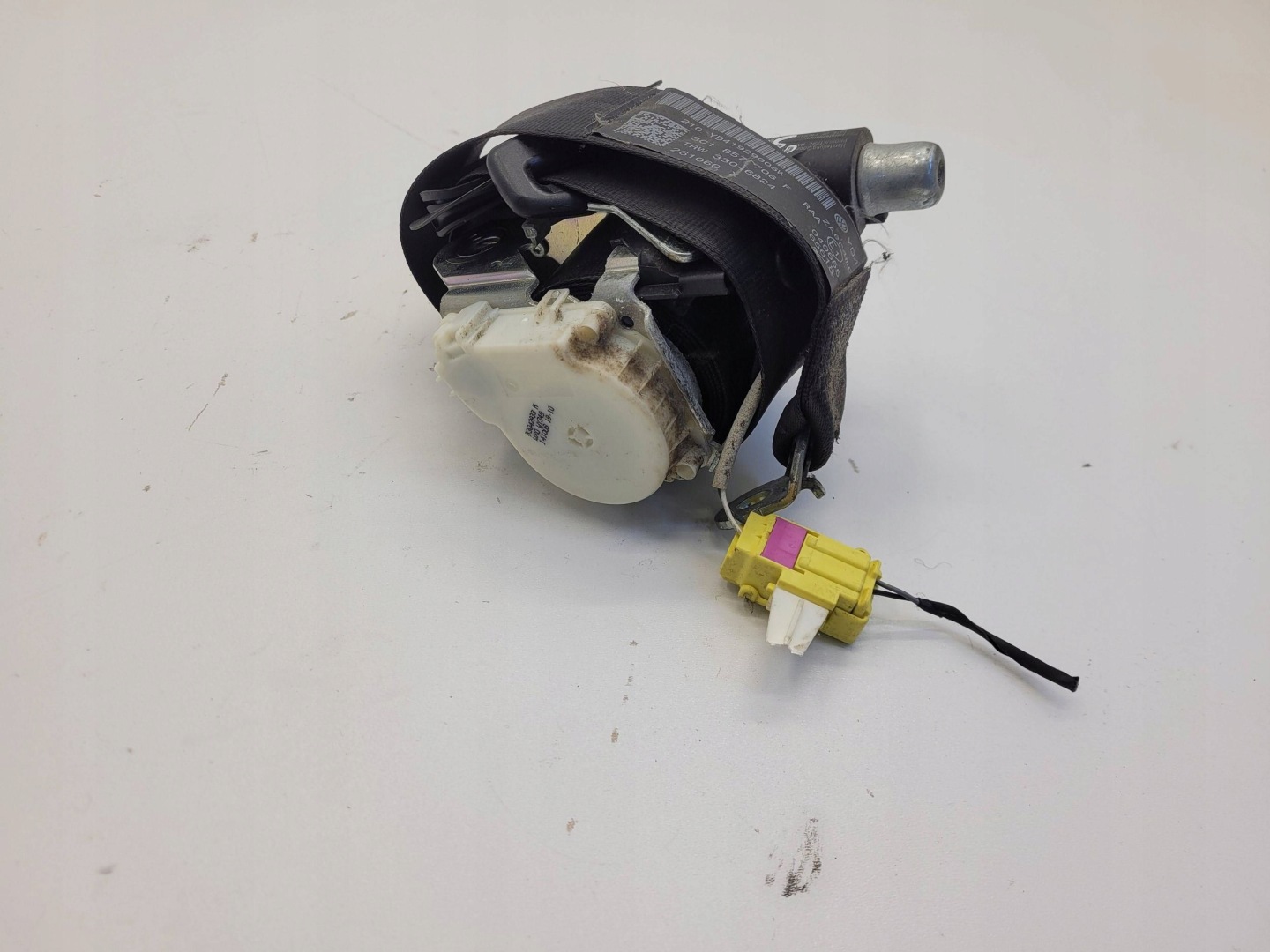 VW PASSAT B6 B7 CC tension belt safety right front