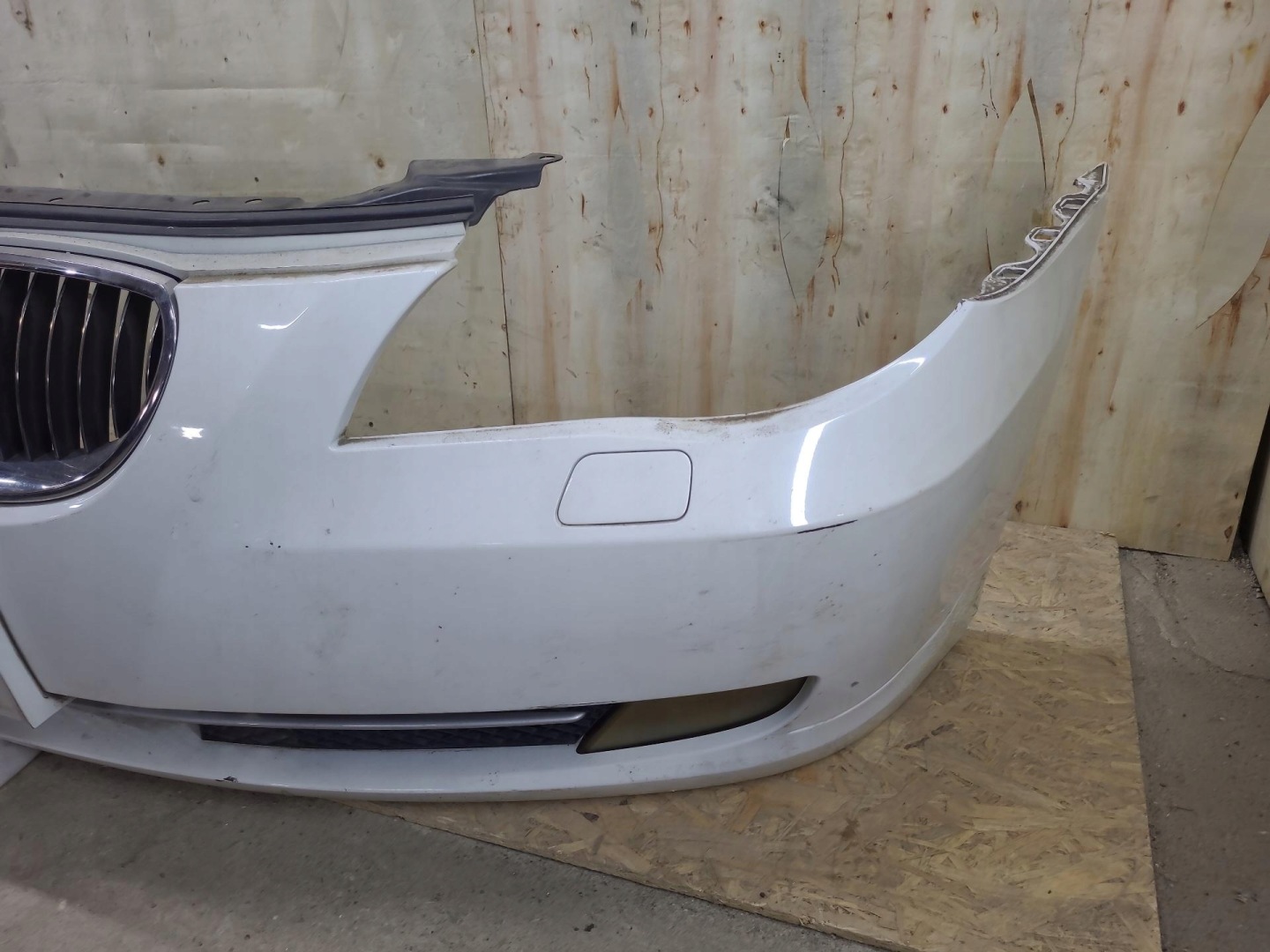 nárazník předek BMW 5 E60/E61 facelift 2008 7178683-11