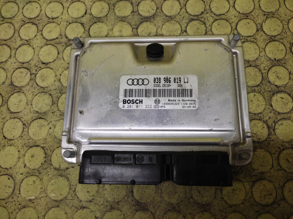 AUDI A4 B6 1.9 TDI control unit of the engine 0281011222
