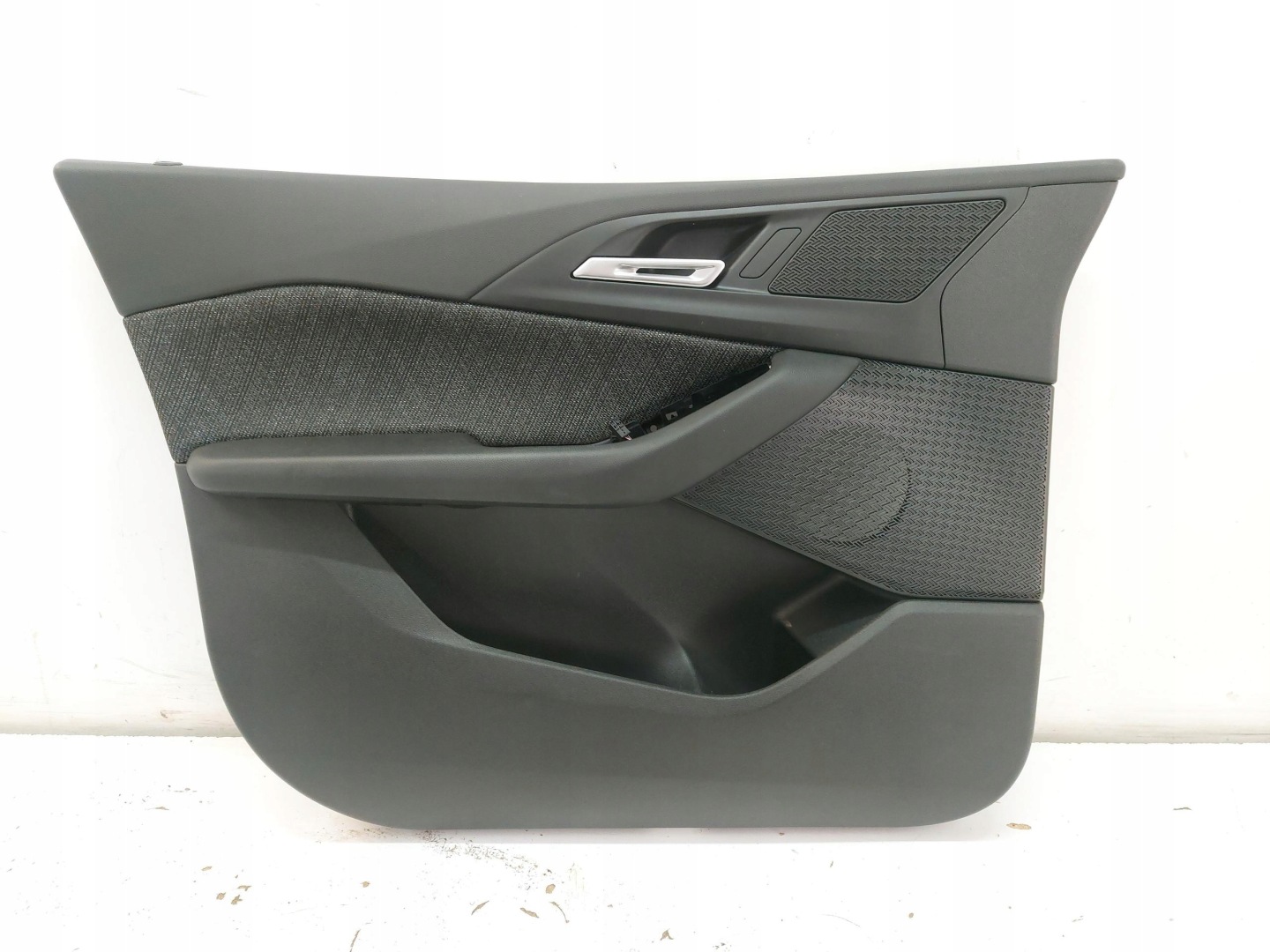 BMW U06 200i upholstery side door front left UK RHD