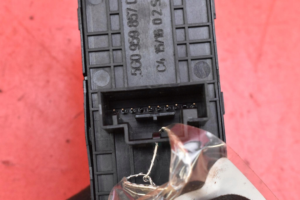 control panel of the window EU 5G0959857D VW PASSAT B8 14-20
