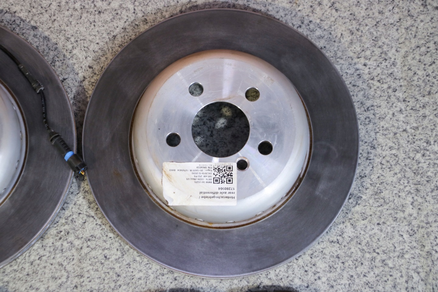 BMW G20 330i discs plates rear part 330x20 9 km !!!