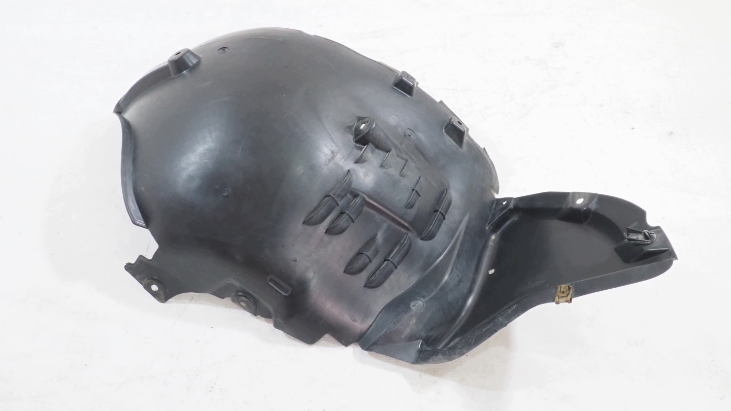 Mercedes CLS W219 mudguard left front A2196900930