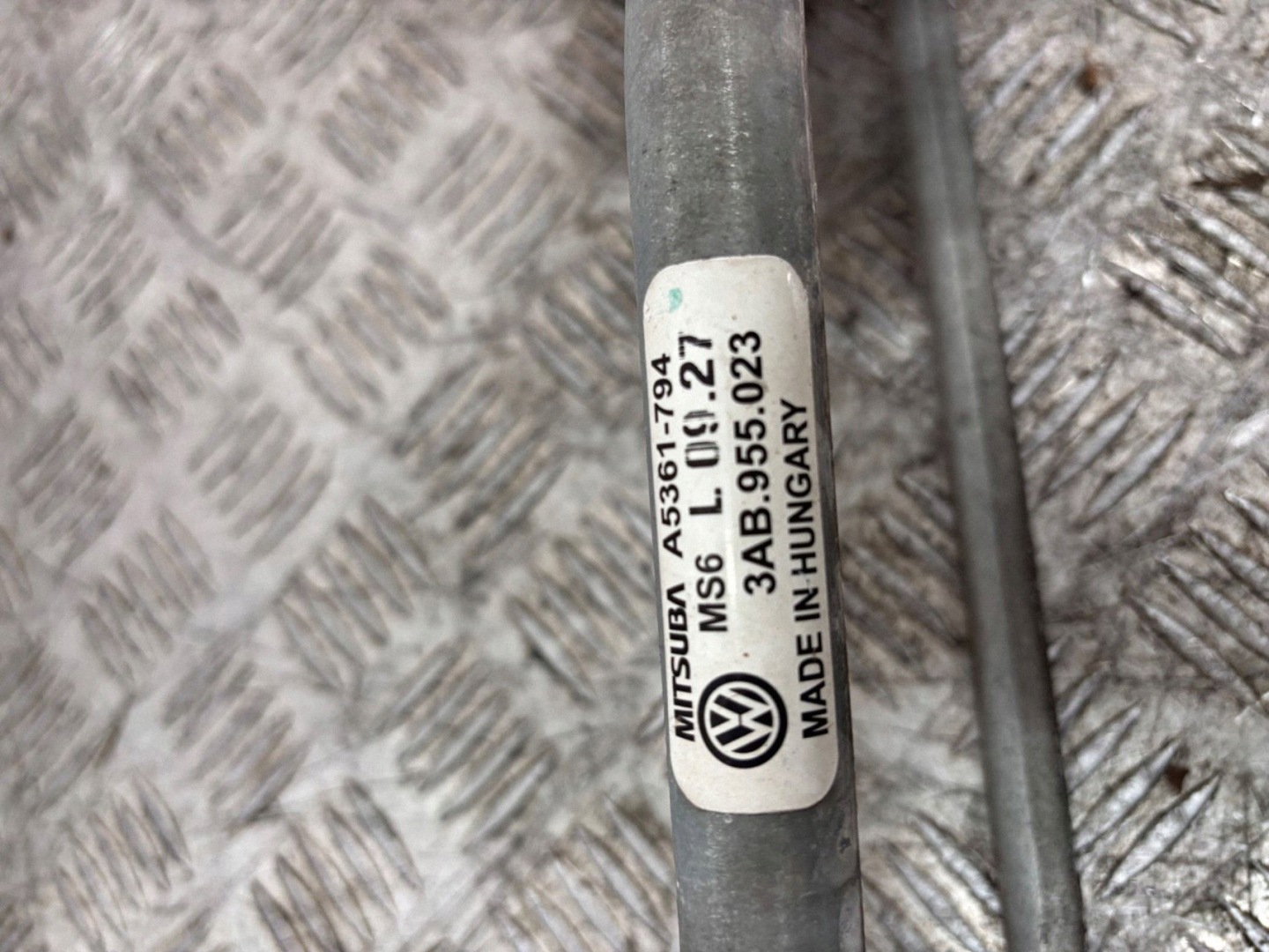 Wischergestänge VW PASSAT B7 3AB955023