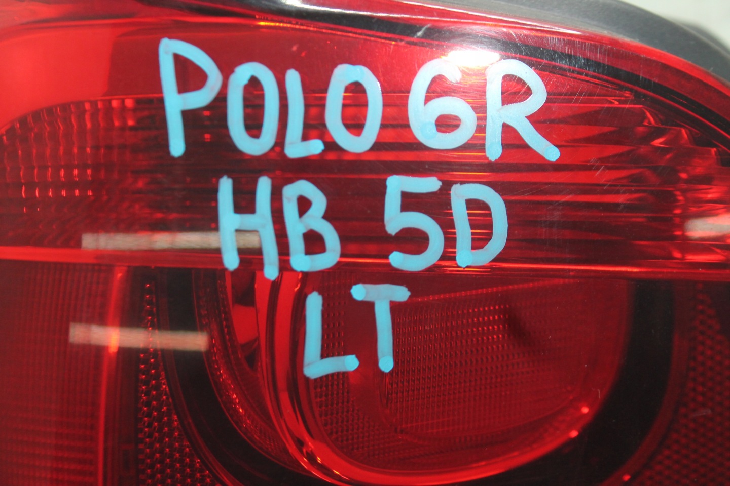 light left rear part left rear 6R0945111B VW POLO V 6R 09-14