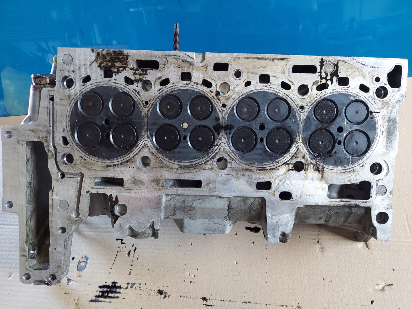 head. BMW E87 N47 2.0 TD 779767606