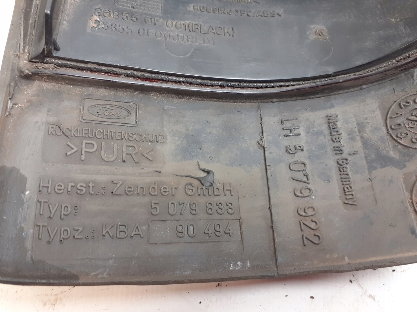Ford Maverick II Nissan Terrano light rear part left