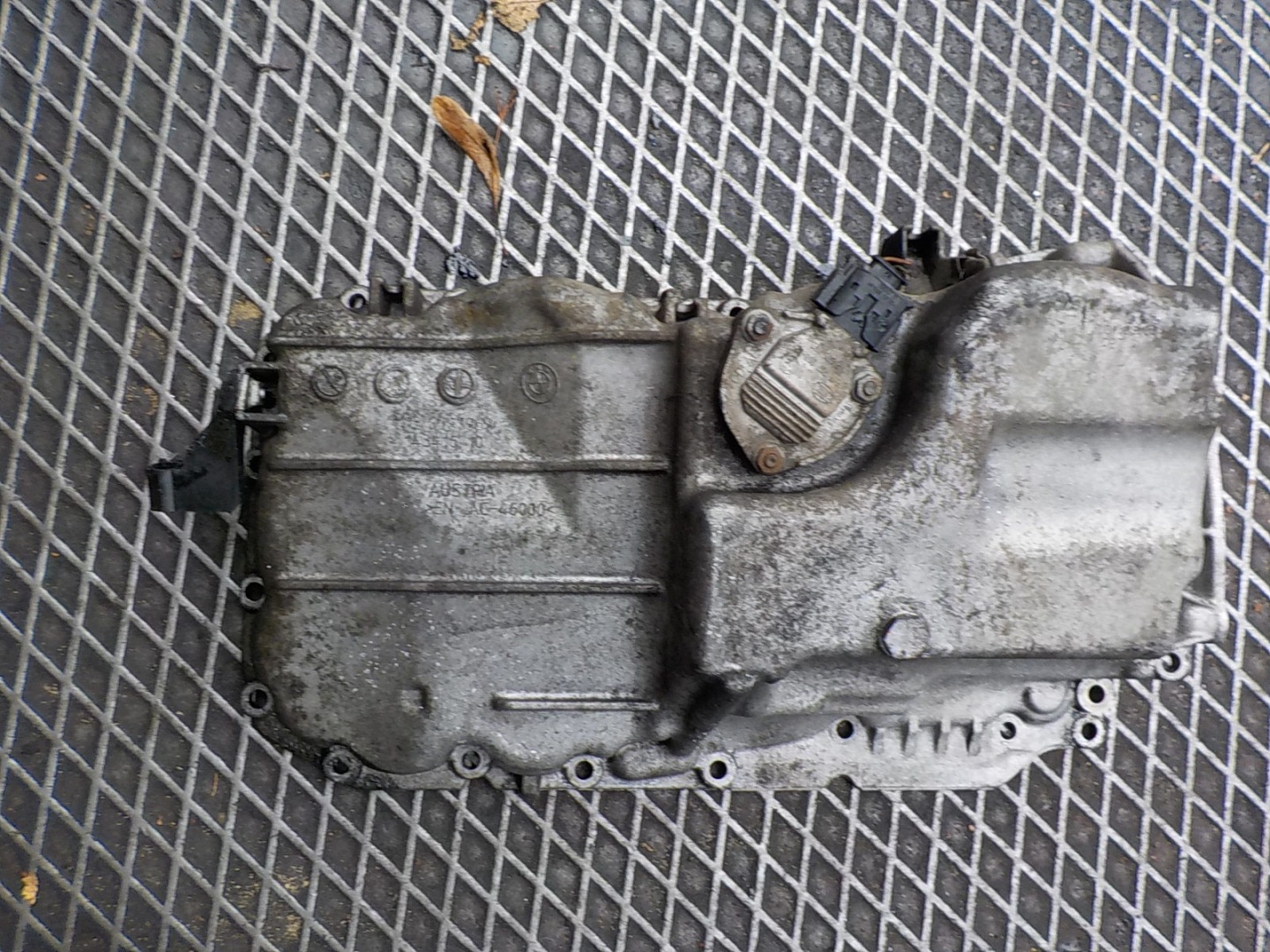 BMW E90 2.0 D original ölwanne 1113 7797969 14341610