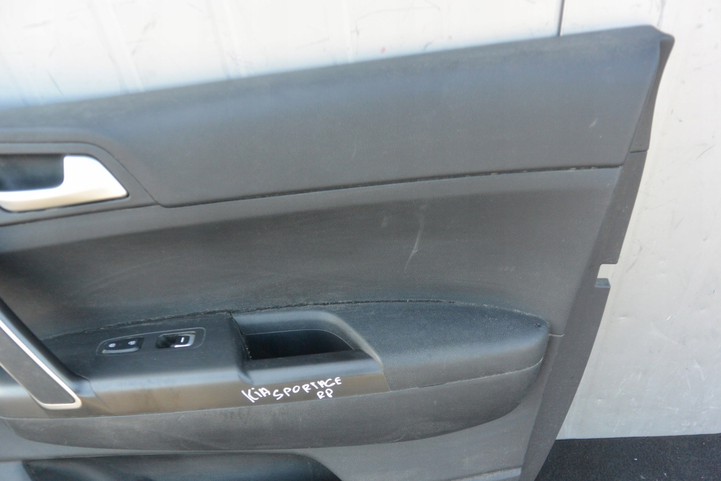side door right front rear part KIA SPORTAGE