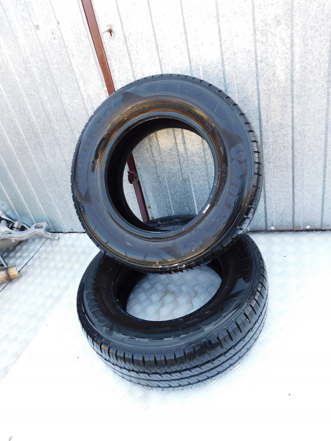 tyres summer 235/65/R16C Hankook Vantra Sprawne 2x8mm 27/20r
