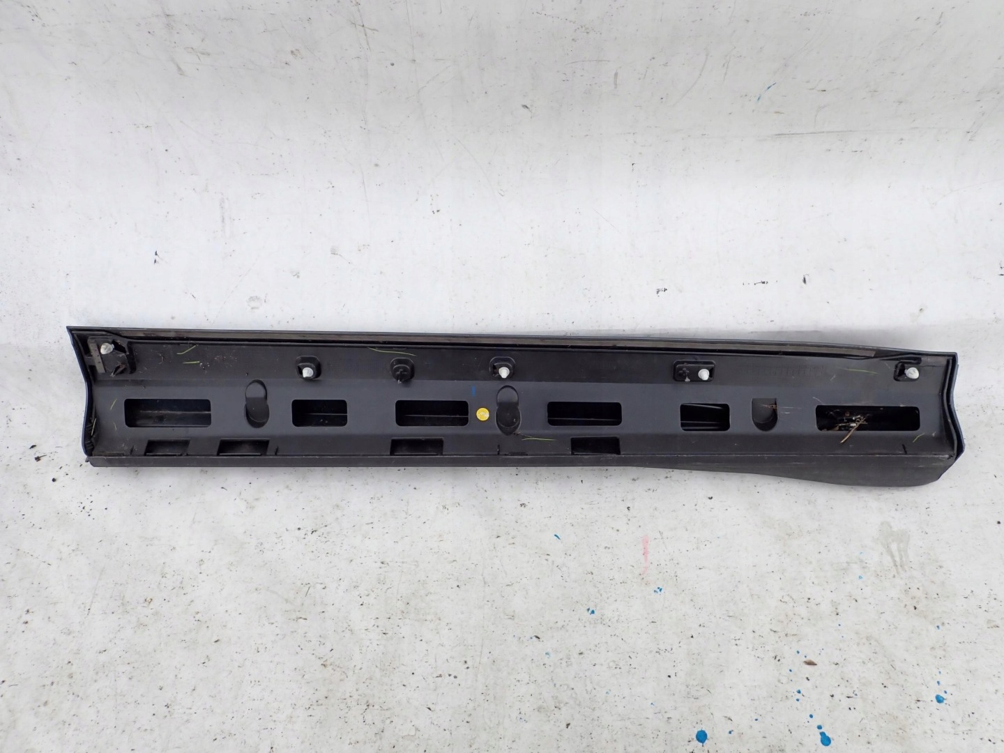 AUDI Q3 II 83A S-LINE 18- moulding door left front front