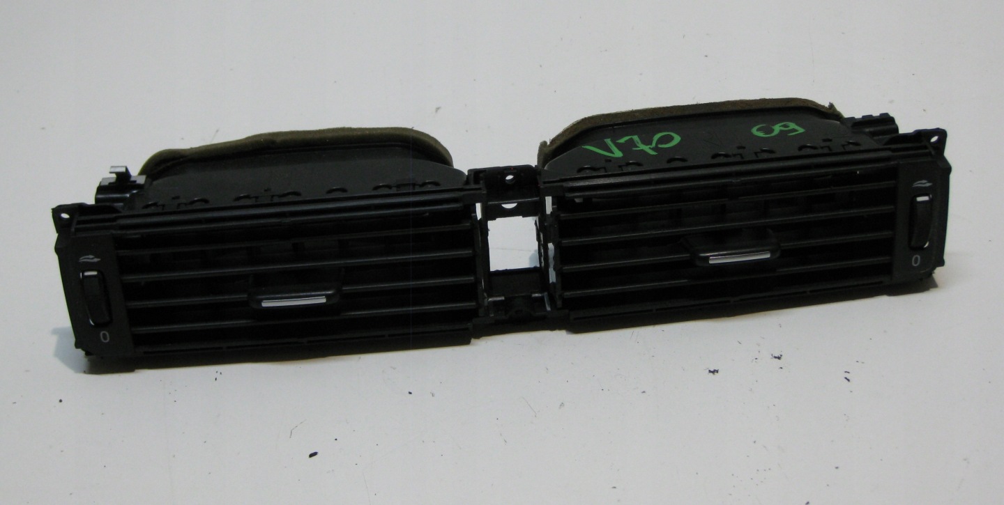 VOLVO V70 2.0 D 09R grid air conditioning devices central 30643315