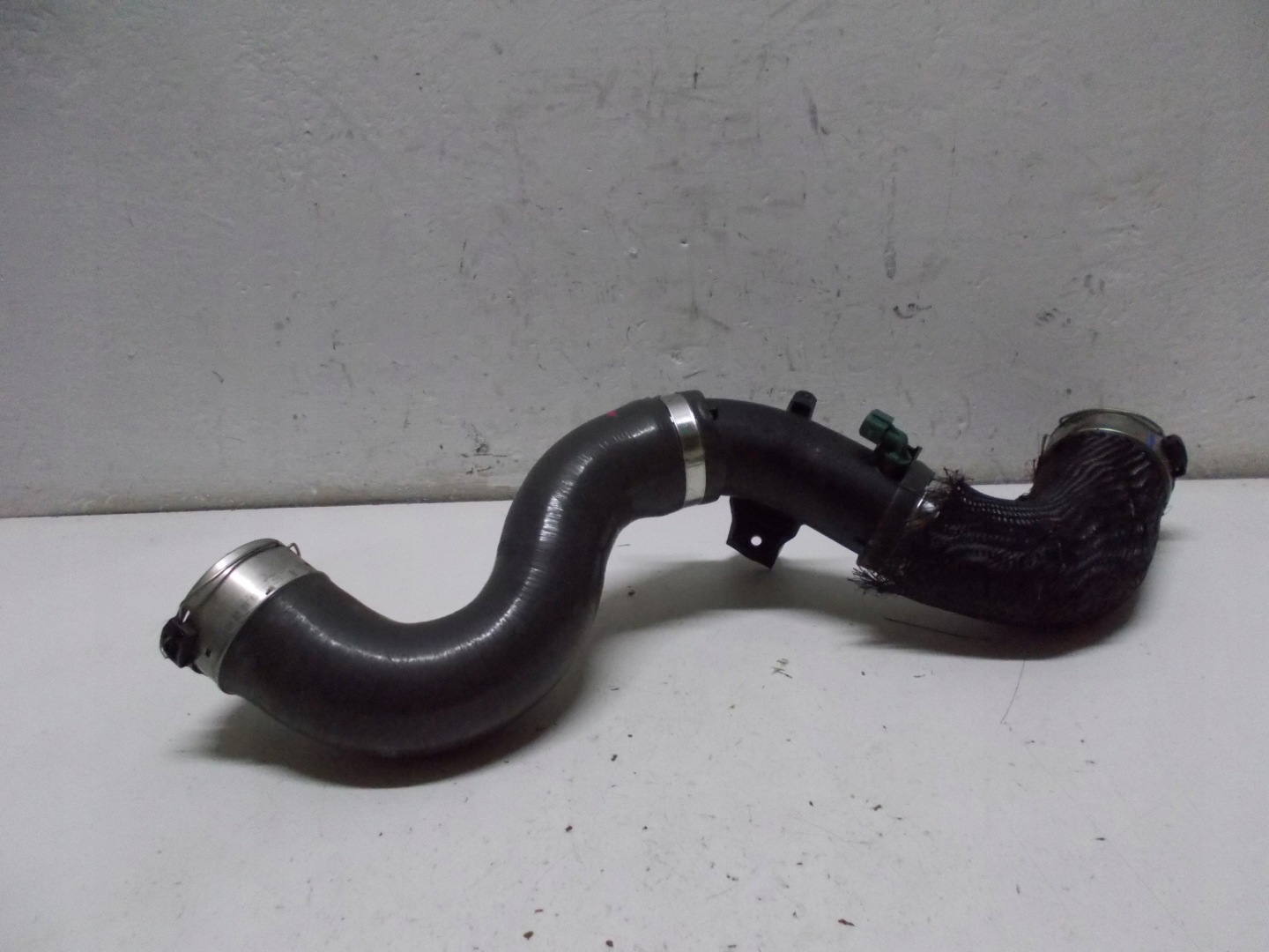 RENAULT MASTER III LIFT IV 2,3 DCI pipe hose lower INTEROOLER 144605647R