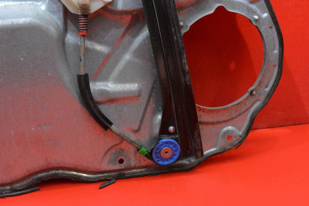 window regulator right front EU 6Q3837462K VW POLO 4 IV 9N 3D HB 01-05