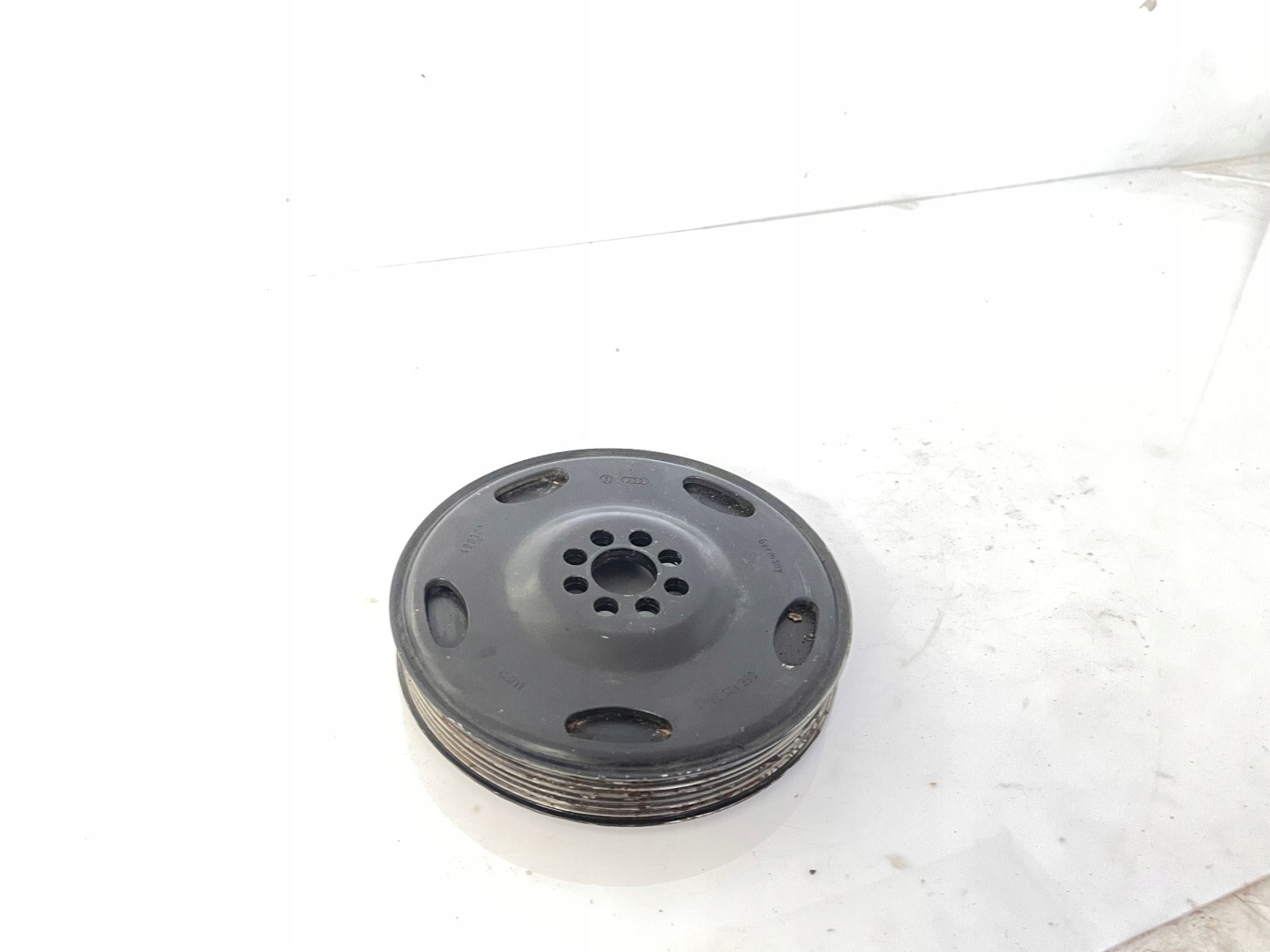 AUDI A6 C7 2.8 FSI crank pulley 06E105251C