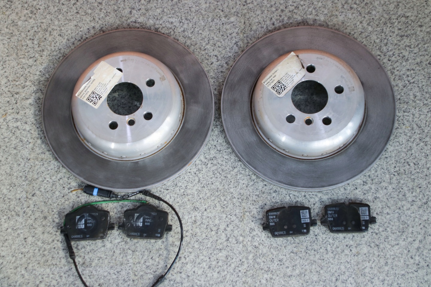 BMW G20 330i discs plates rear part 330x20 7 km !!!